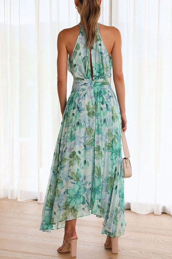 ELEGANT WOMEN'S MIDI DRESS WITH PLEATS AND FLORAL LACE NECKLINE
