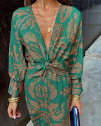 ALÉYA™ – ELEGANT LONG-SLEEVE DRESS FOR PARTIES AND EVENTS